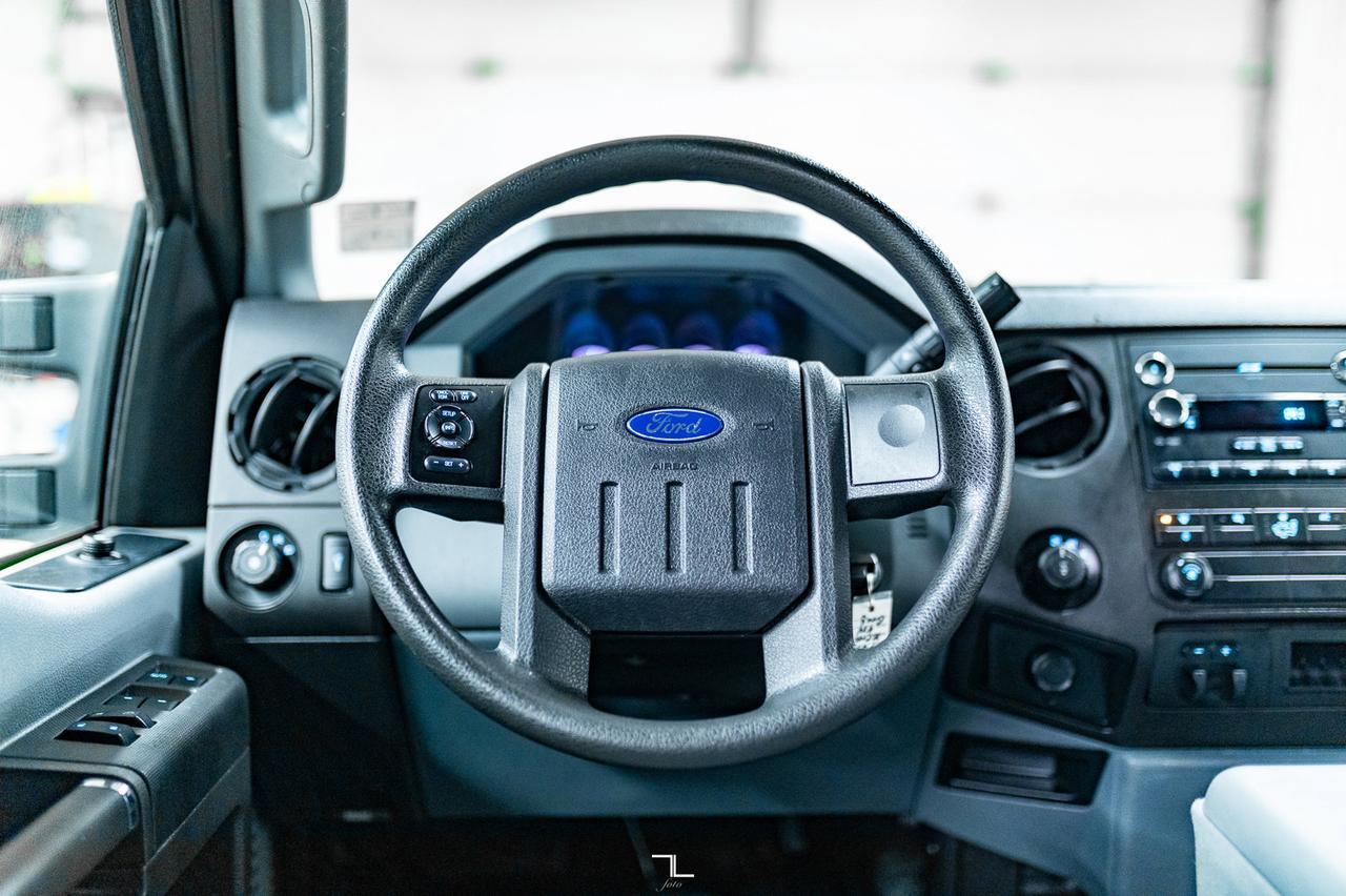 2012 Ford F-250 4x4 Crew Cab XL Longbox Red Deer AB