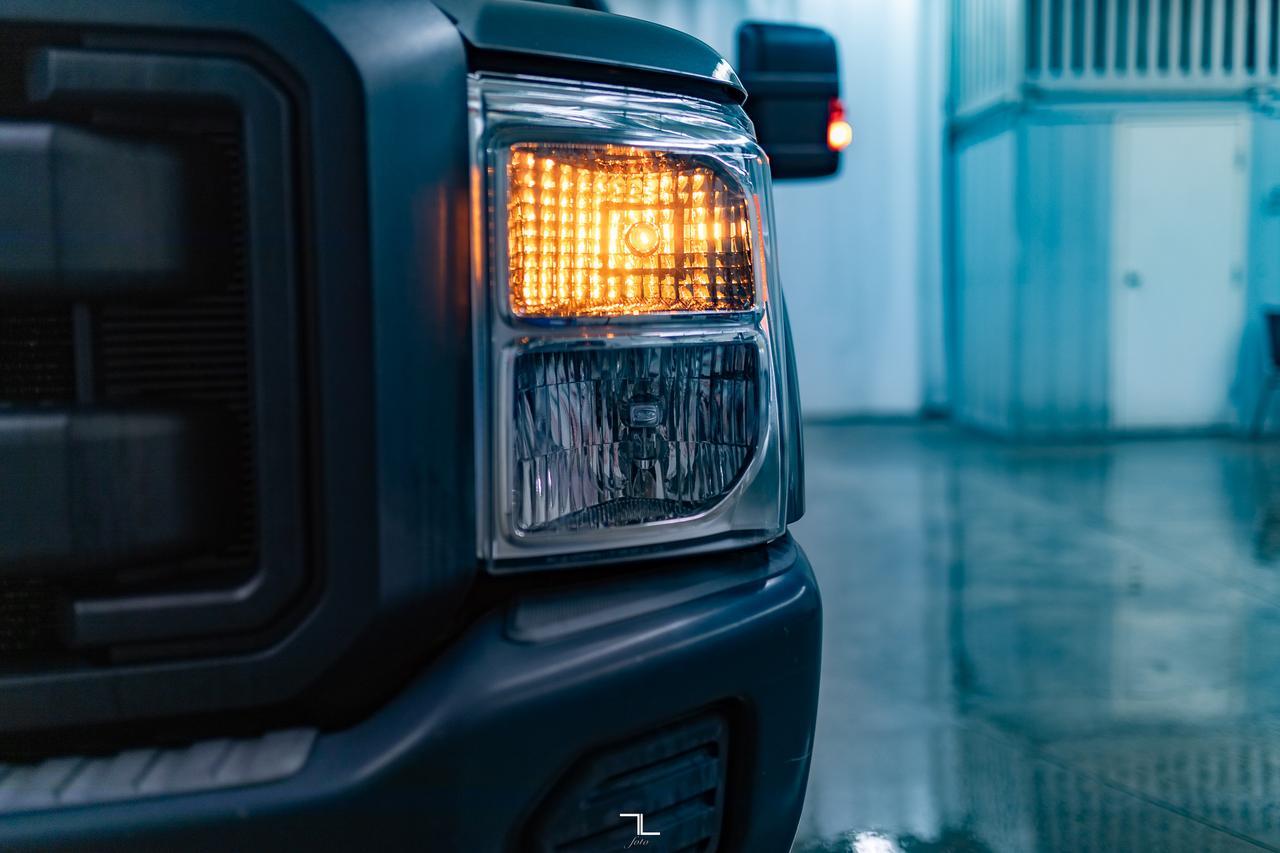 2012 Ford F-250 4x4 Crew Cab XL Longbox Red Deer AB