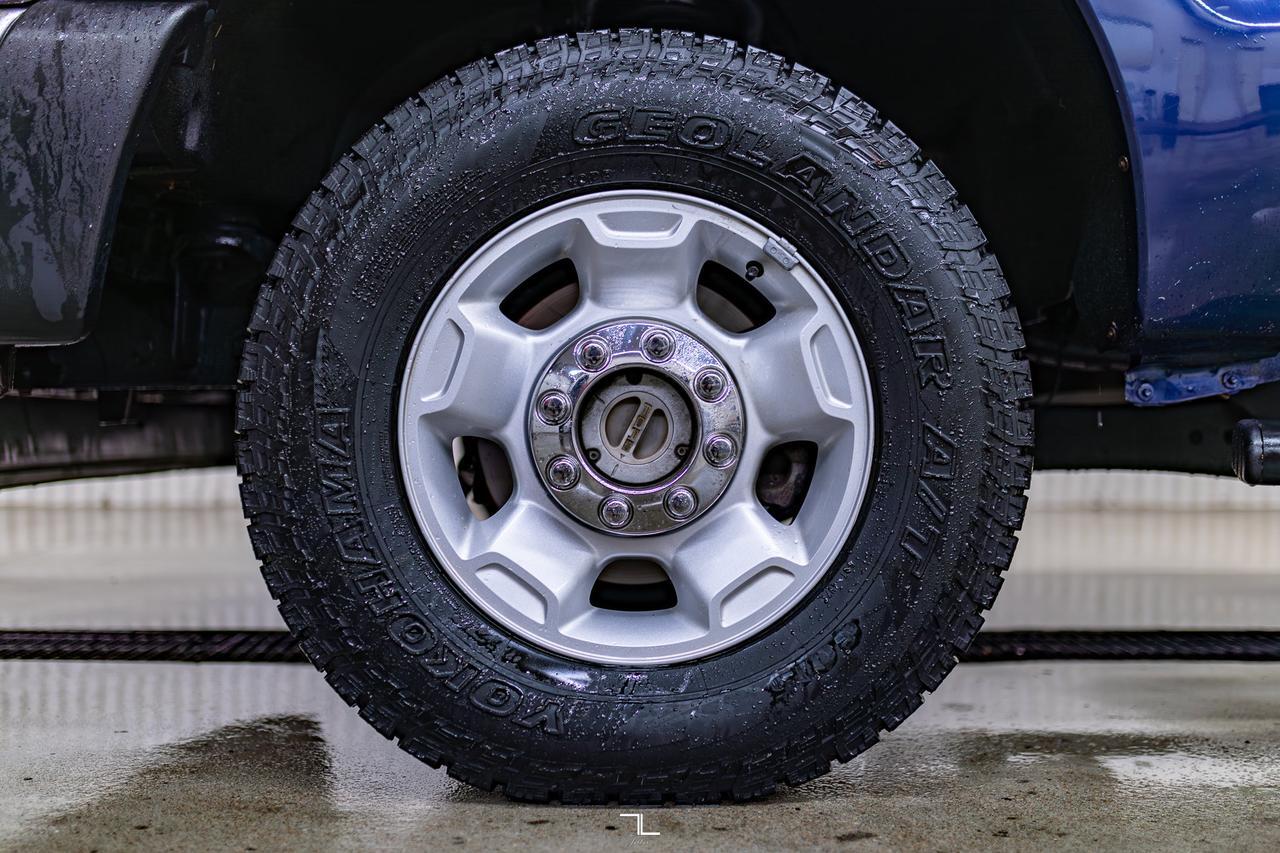2012 Ford F-250 4x4 Crew Cab XLT Longbox Diesel Winch Topper Red Deer AB