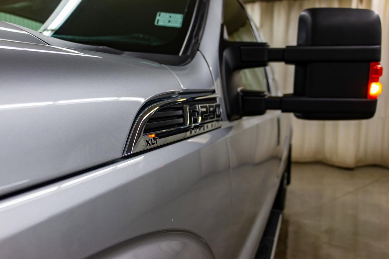 2012 Ford F-250 4x4 Super Cab XLT Red Deer AB