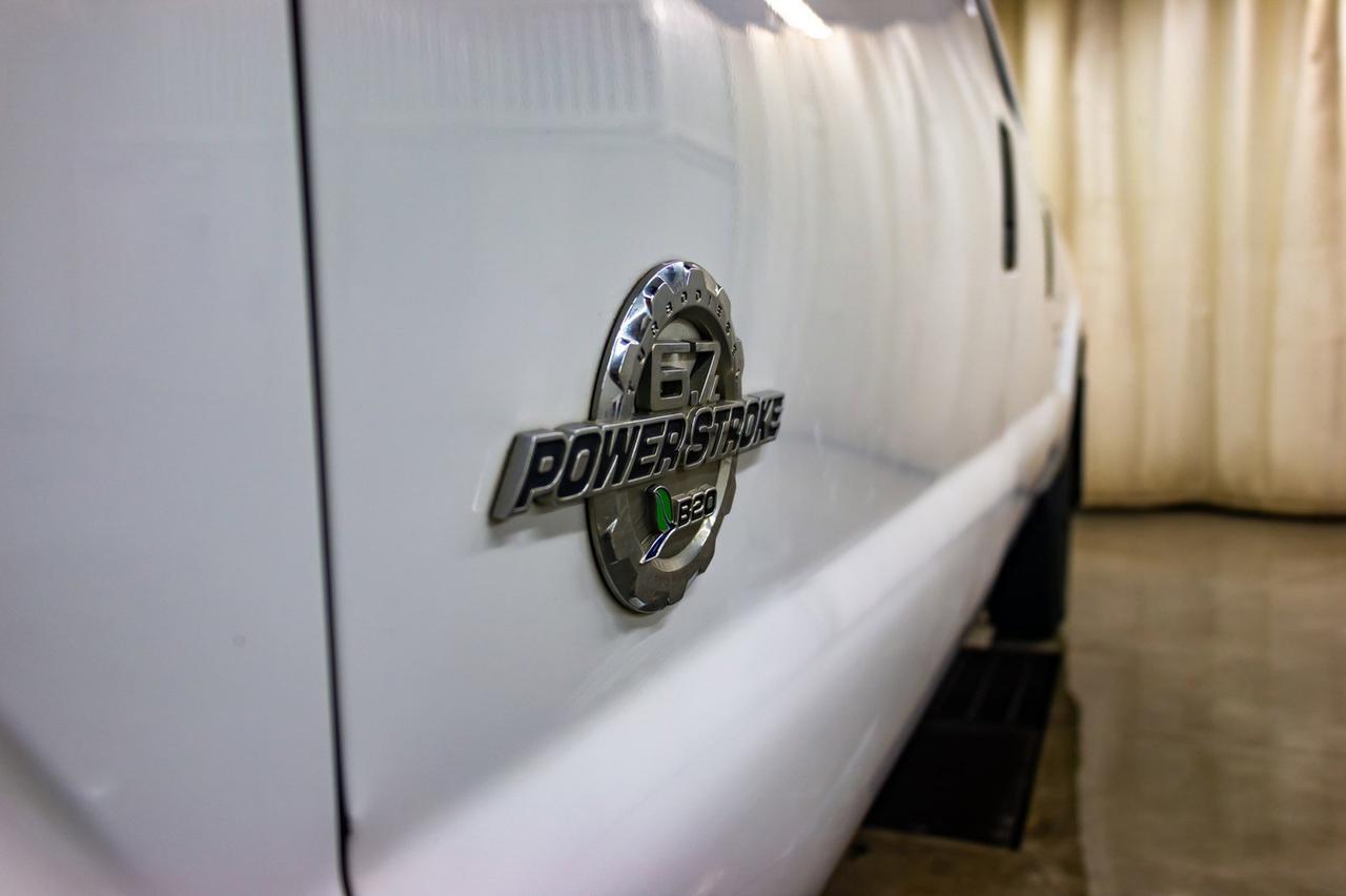 2012 Ford F-350 4x4 Crew Cab XL Diesel Longbox Red Deer AB