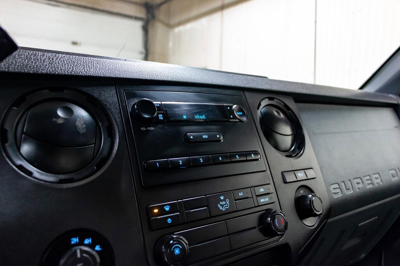 2012 Ford F-350 4x4 Crew Cab XL Diesel Longbox Red Deer AB