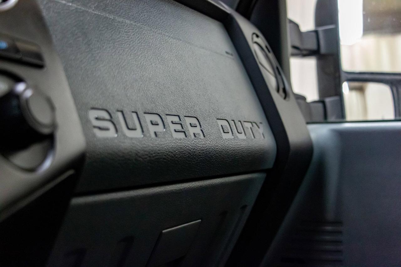 2012 Ford F-350 4x4 Crew Cab XL Diesel Longbox Red Deer AB