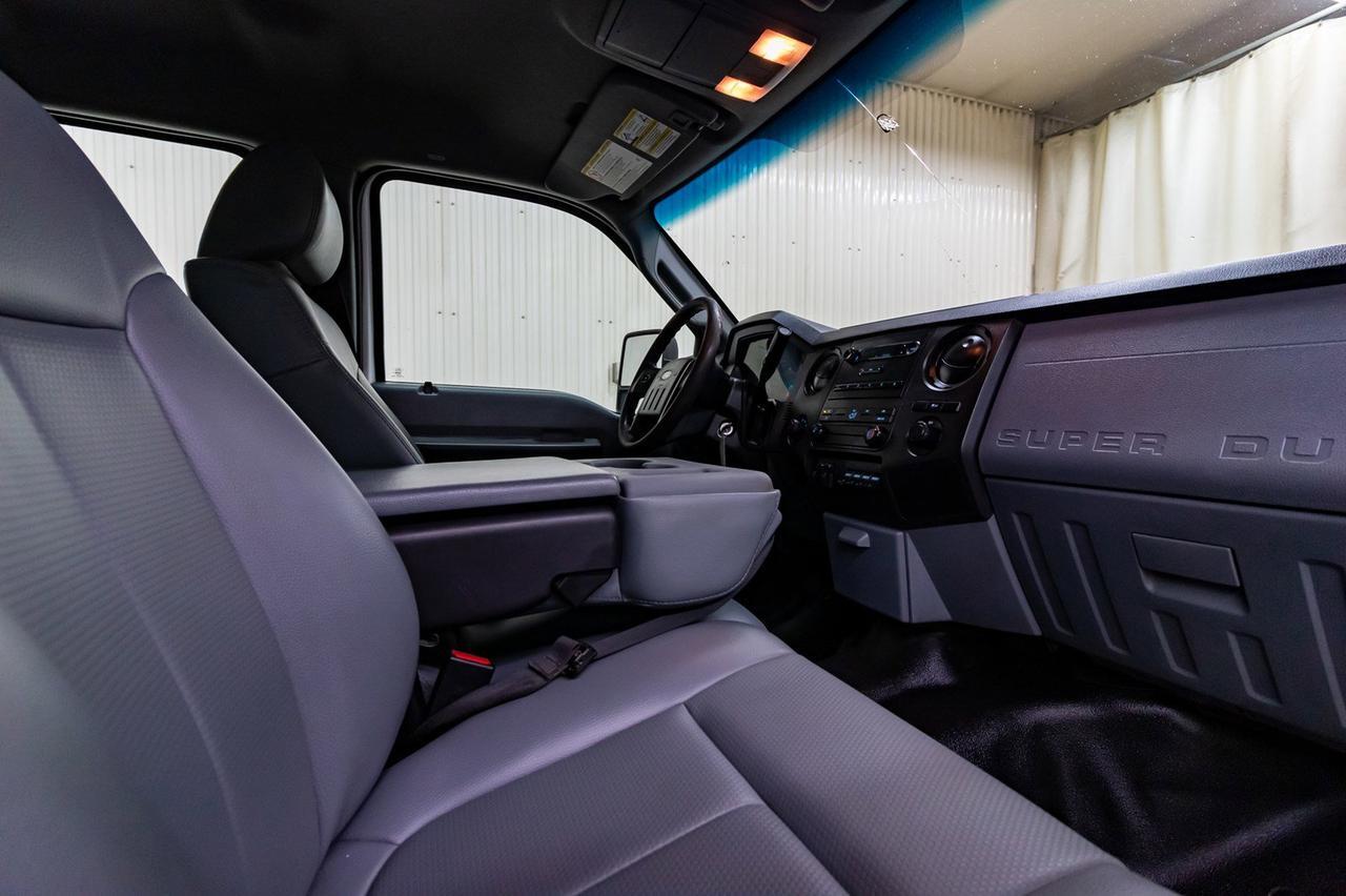 2012 Ford F-350 4x4 Crew Cab XL Diesel Longbox Red Deer AB