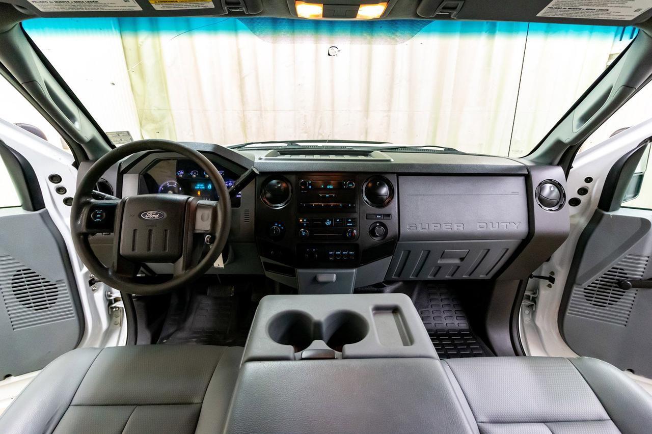 2012 Ford F-350 4x4 Crew Cab XL Diesel Longbox Red Deer AB