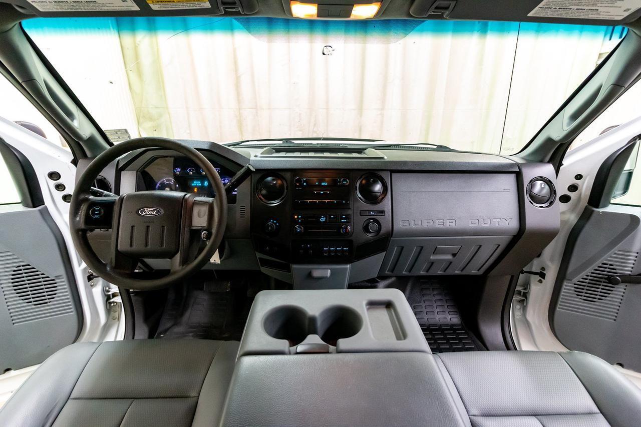 2012 Ford F-350 4x4 Crew Cab XL Diesel Longbox Red Deer AB
