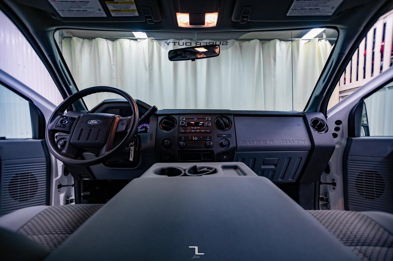 2012 Ford F-350 4x4 Crew Cab XL Longbox Diesel Red Deer AB