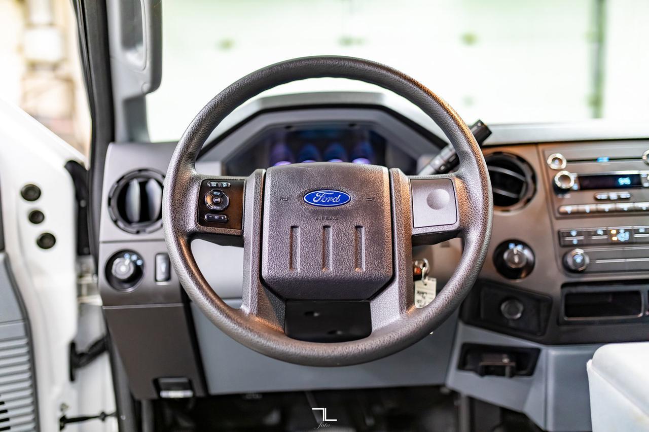 2012 Ford F-350 4x4 Crew Cab XL Longbox Diesel Red Deer AB