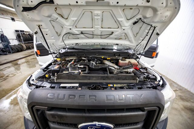 2012 Ford F-350 4x4 Crew Cab XL Longbox Diesel Red Deer AB