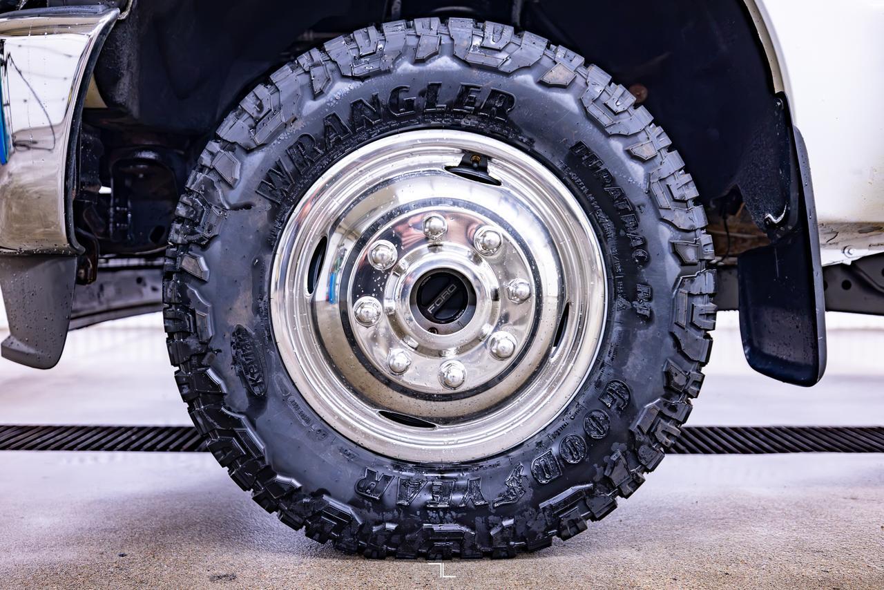 2012 Ford F-350 4x4 Crew Cab XLT Cab & Chassis Diesel Red Deer AB