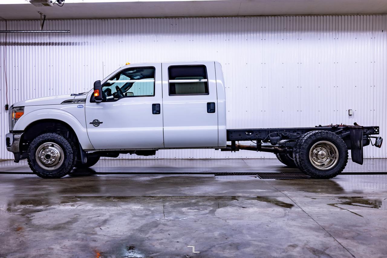 2012 Ford F-350 4x4 Crew Cab XLT Cab & Chassis Diesel Red Deer AB