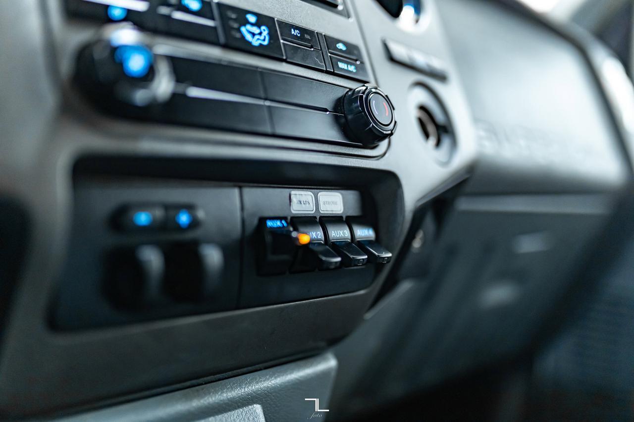 2012 Ford F-350 4x4 Crew Cab XLT Deck Dually Red Deer AB