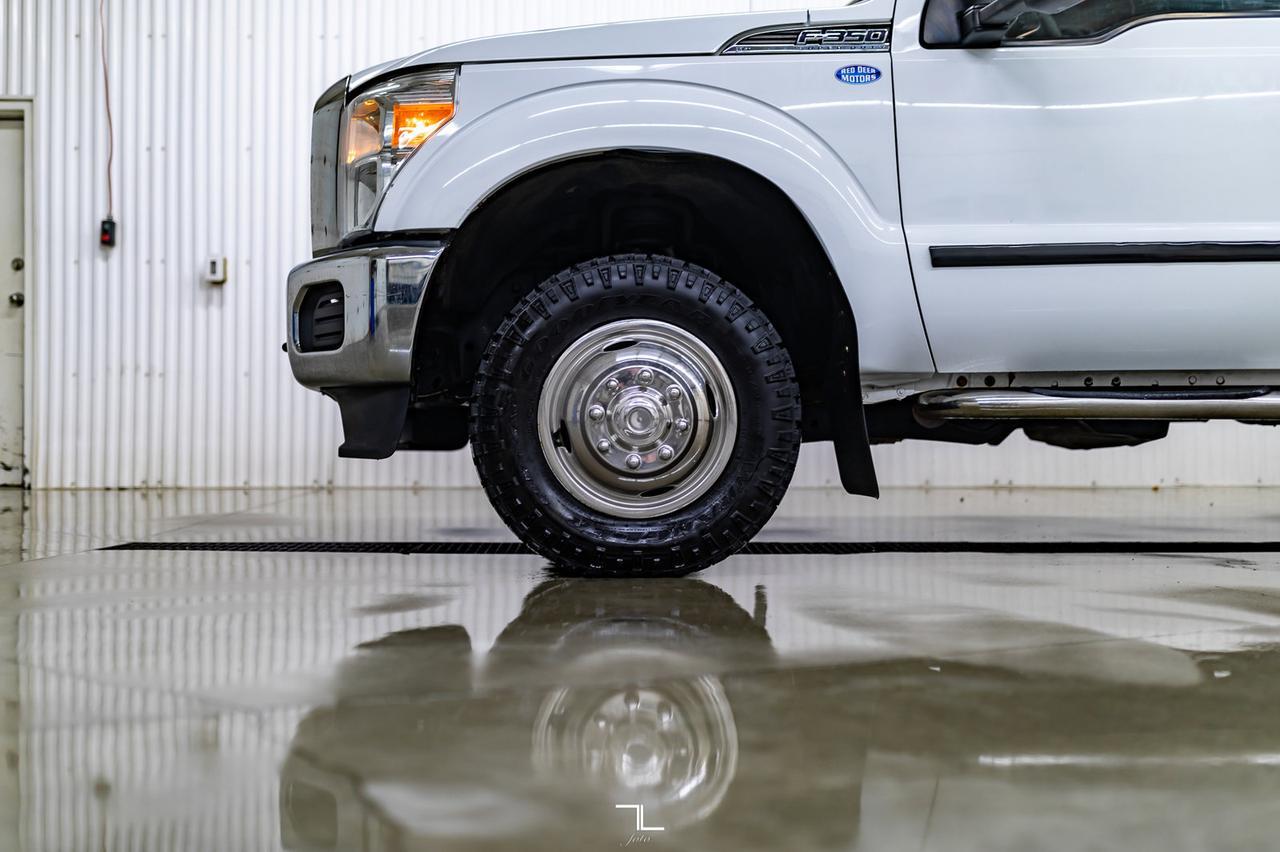 2012 Ford F-350 4x4 Crew Cab XLT Deck Dually Red Deer AB