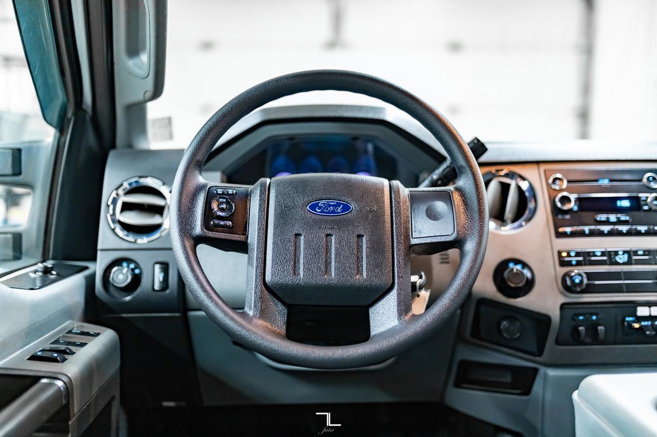 2012 Ford F-350 4x4 Crew Cab XLT Deck Dually Red Deer AB