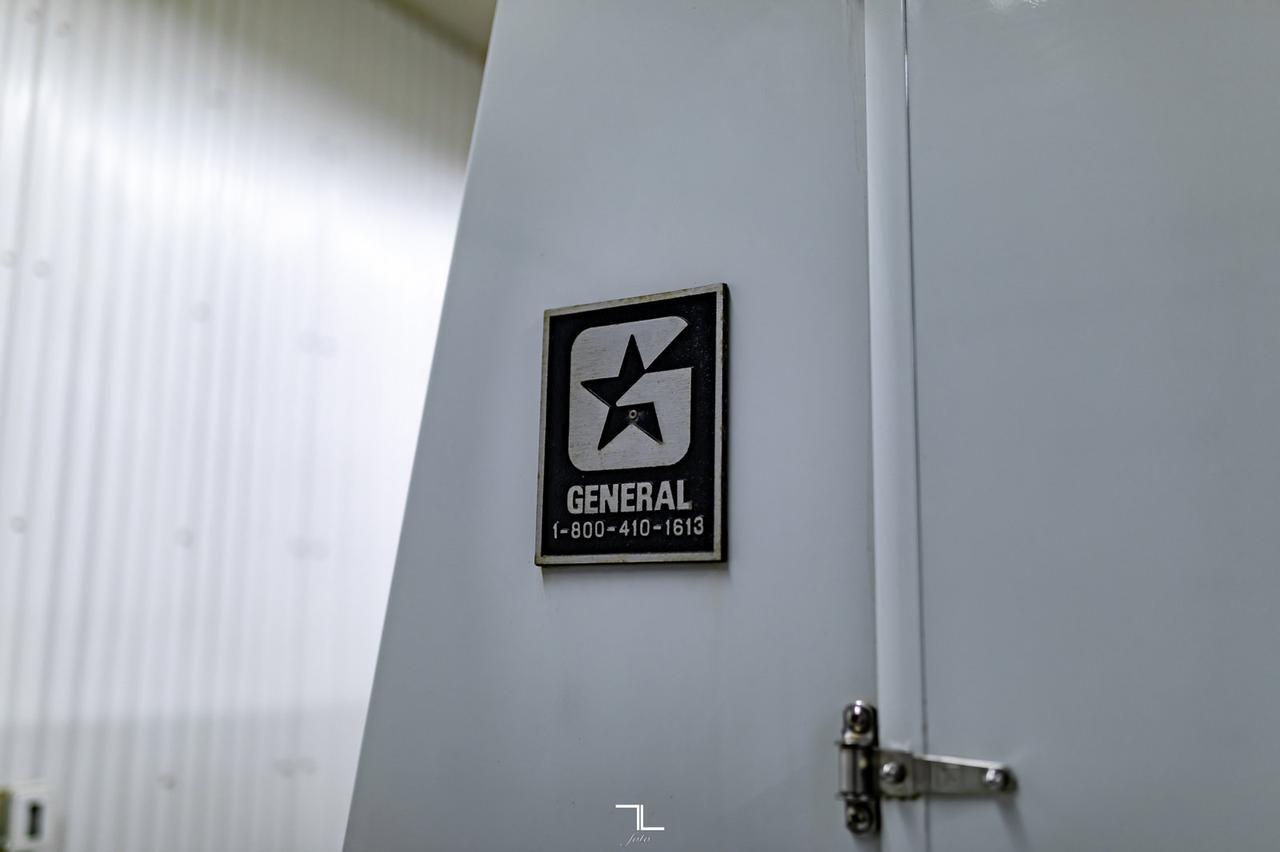 2012 Ford F-350 4x4 Crew Cab XLT FX4 Mechanics Box Diesel VMAC Red Deer AB