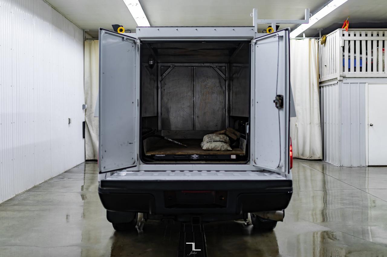 2012 Ford F-350 4x4 Crew Cab XLT FX4 Mechanics Box Diesel VMAC Red Deer AB