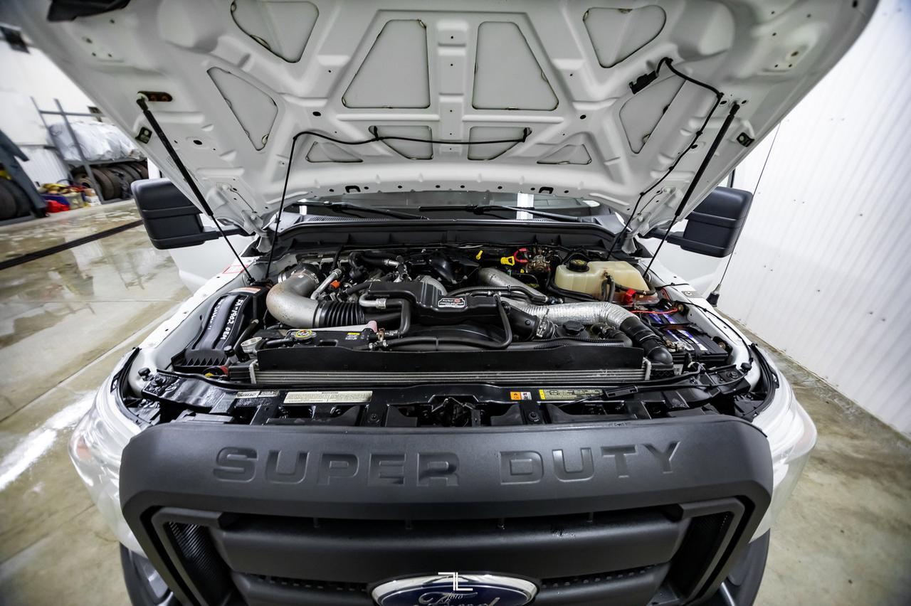 2012 Ford F-350 4x4 Crew Cab XLT FX4 Mechanics Box Diesel VMAC Red Deer AB