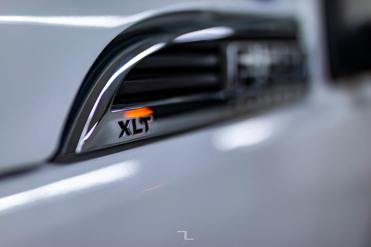 2012 Ford F-350 4x4 Reg Cab XLT Dually Deck Red Deer AB