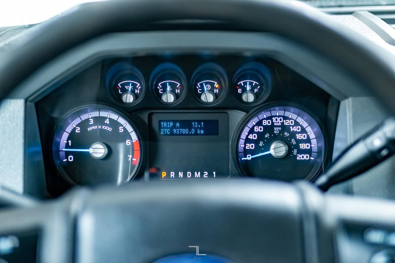 2012 Ford F-350 4x4 Reg Cab XLT Dually Deck Red Deer AB