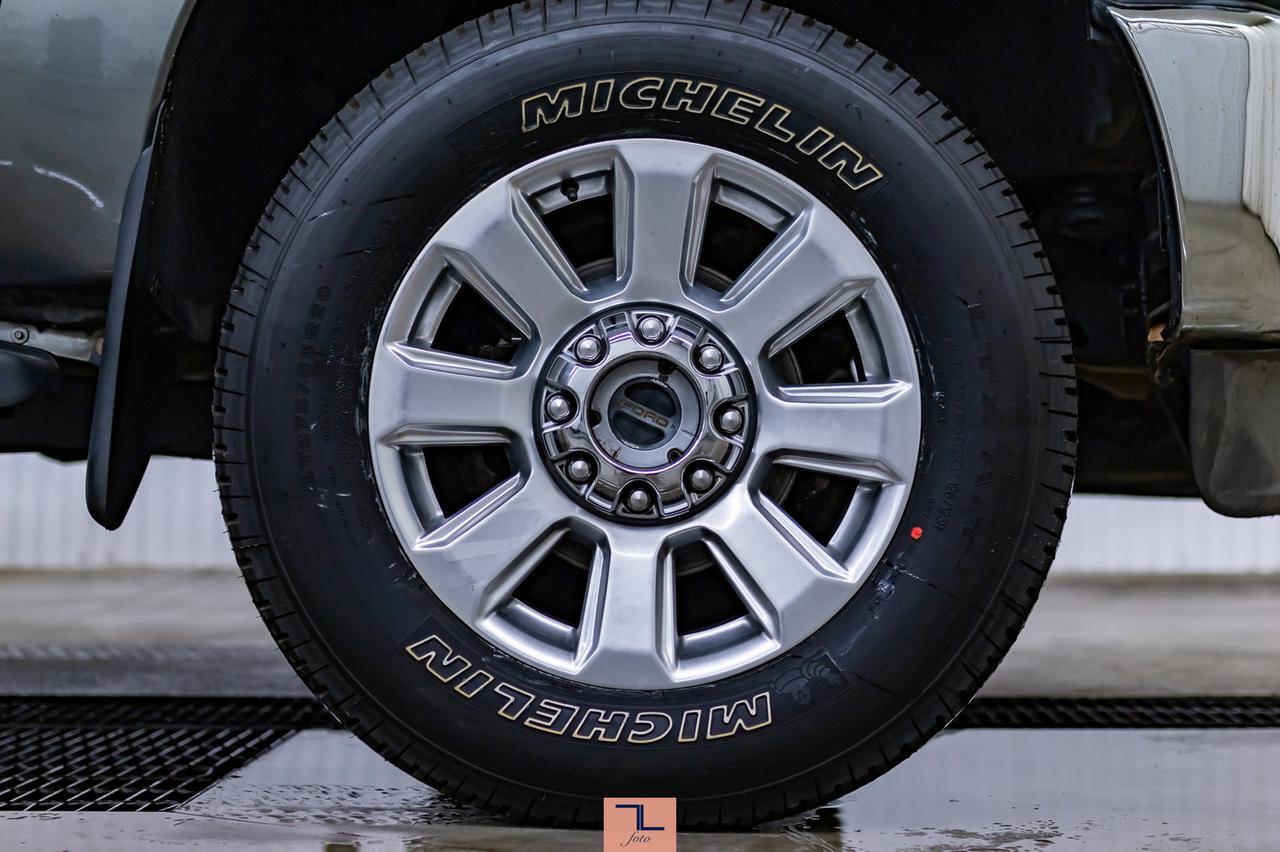 2012 Ford F-350 4x4 Super Cab Lariat FX4 Diesel Leather BCam Red Deer AB