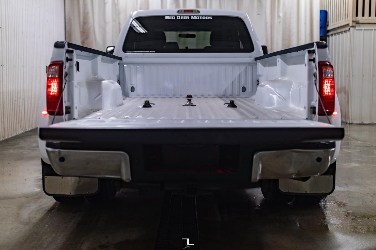 2012 Ford F-350 4x4 Super Cab XLT Dually Red Deer AB