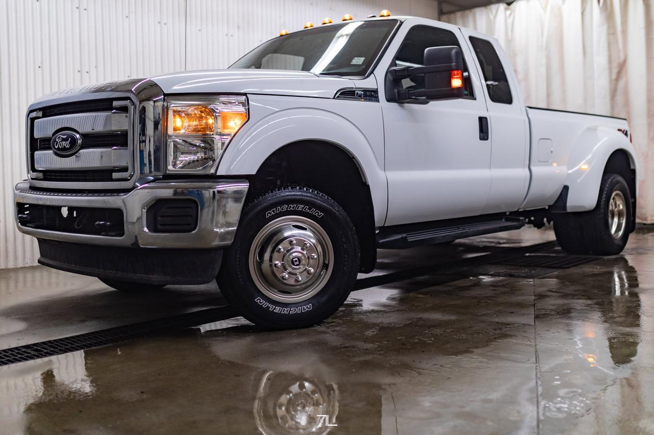 2012 Ford F-350 4x4 Super Cab XLT Dually Red Deer AB