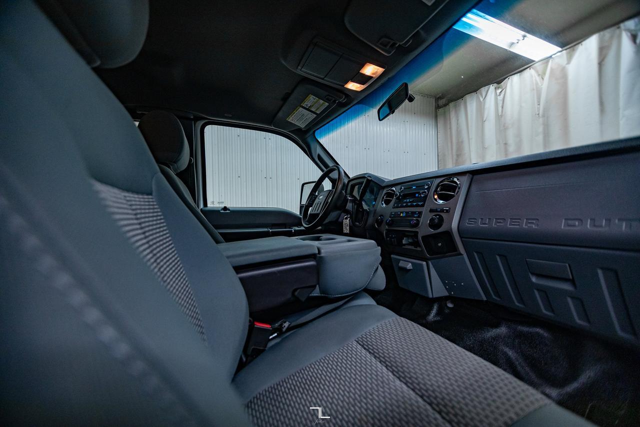 2012 Ford F-350 4x4 Super Cab XLT Dually Red Deer AB