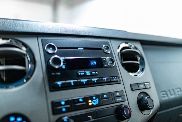 2012 Ford F-350 4x4 Super Cab XLT Dually Red Deer AB