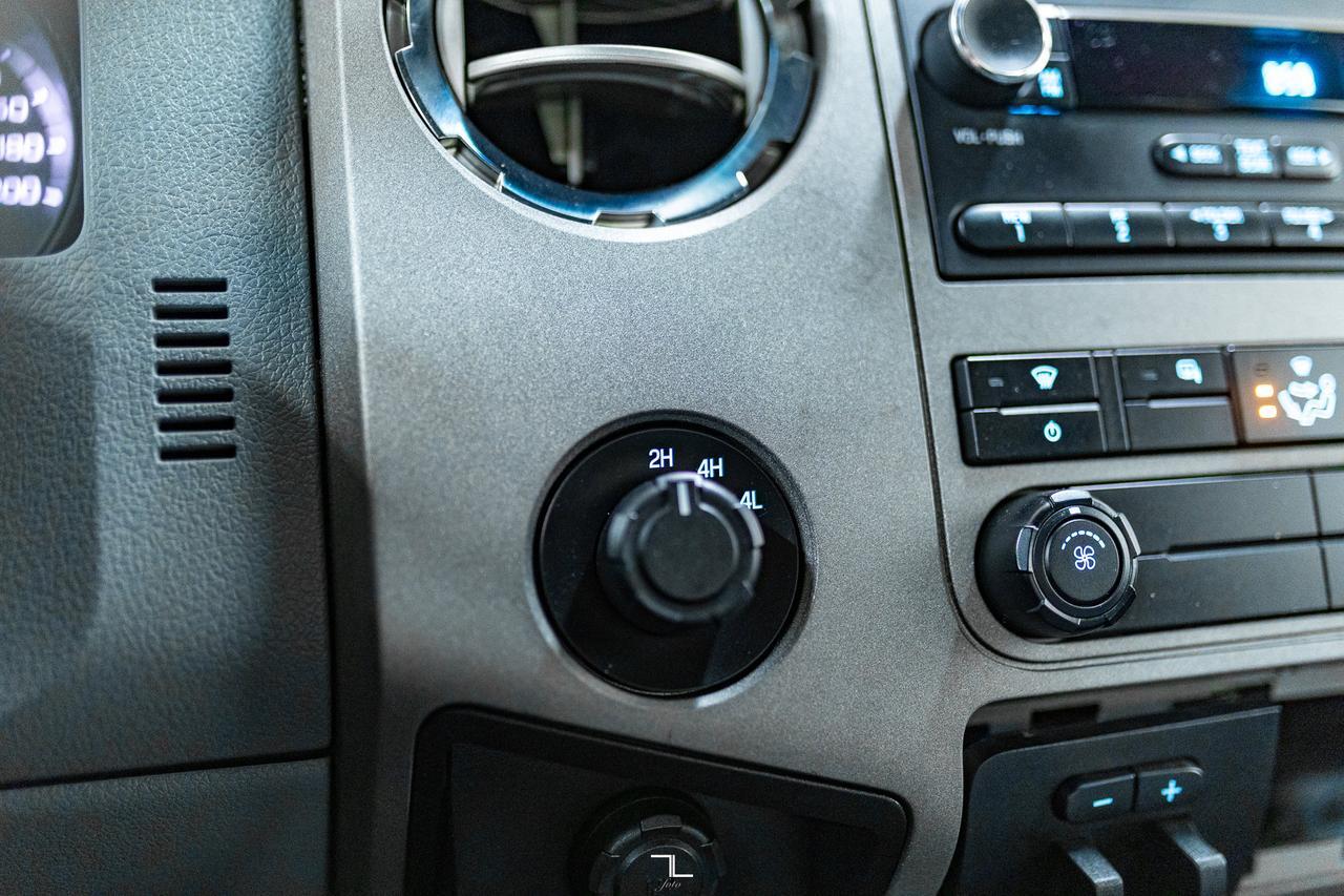 2012 Ford F-350 4x4 Super Cab XLT Dually Red Deer AB