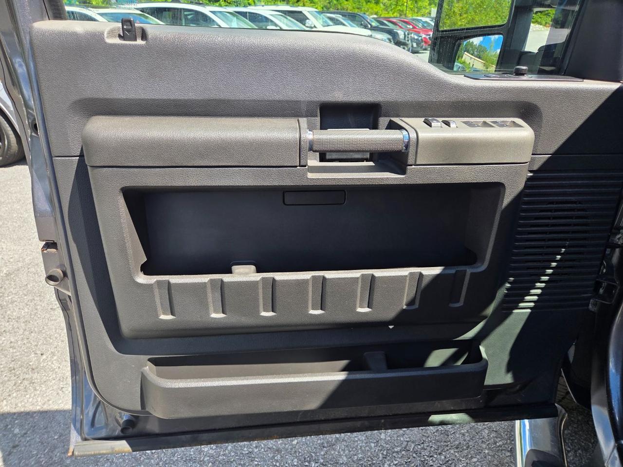2012 Ford F-350 SD Lariat Crew Cab 4WD Charlton MA