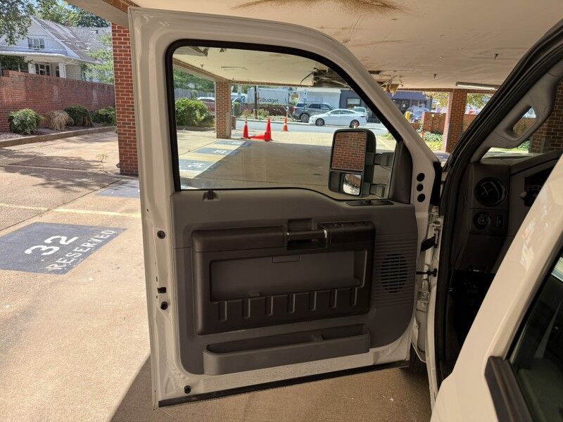 2012 Ford F-350 Super Duty XL Crew Cab 4WD SRW Arlington VA