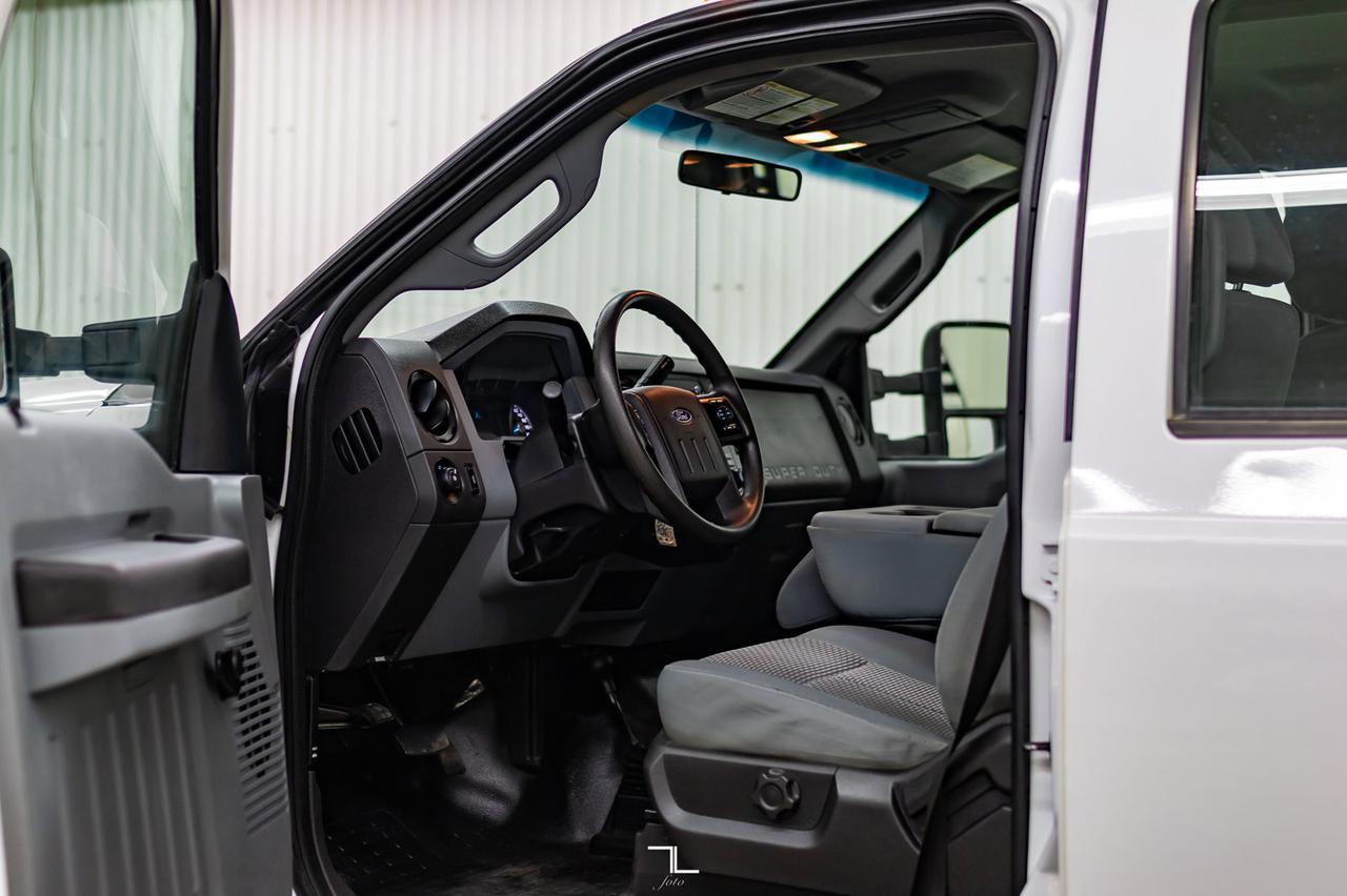 2012 Ford F-550 4x4 Crew Cab XL Deck Diesel Red Deer AB