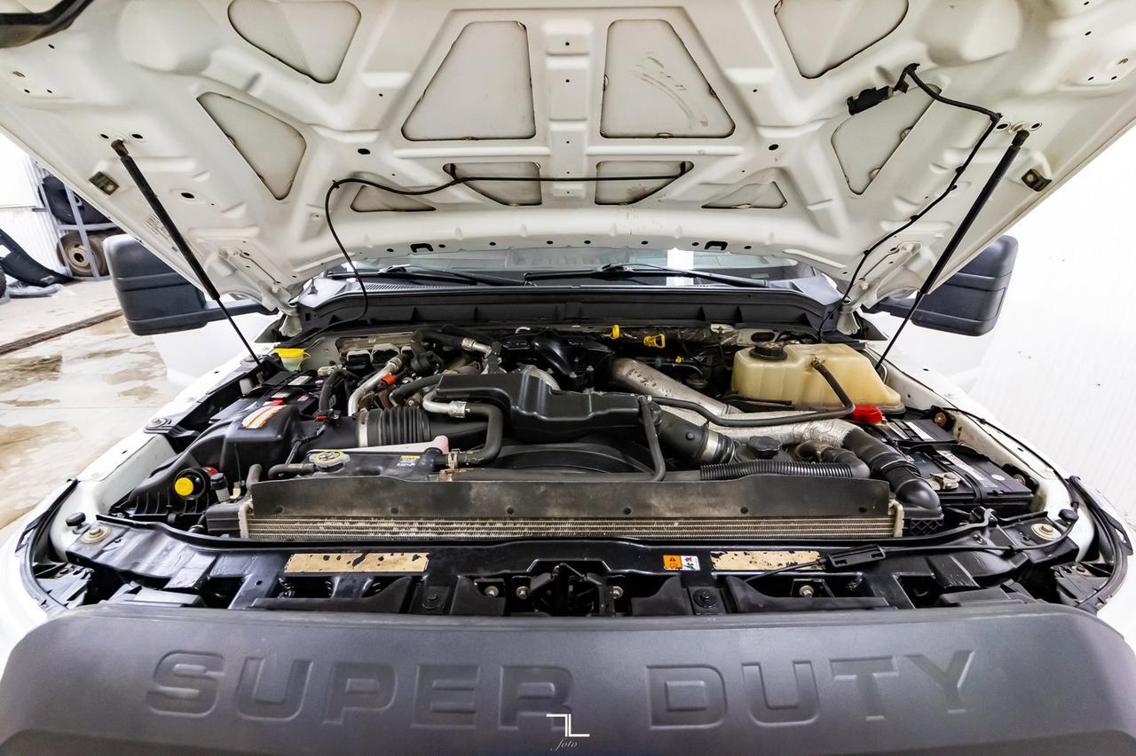 2012 Ford F-550 4x4 Crew Cab XL Deck Diesel Red Deer AB