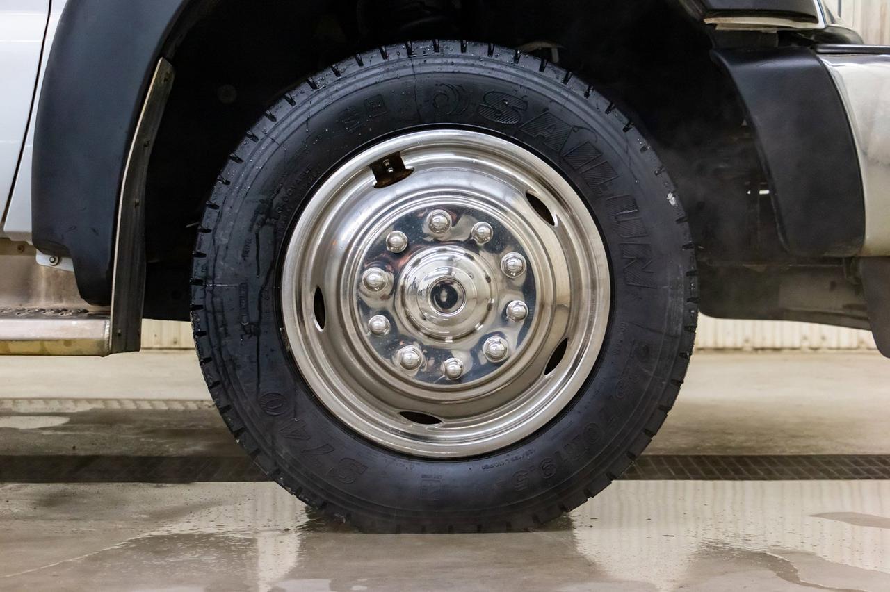 2012 Ford F-550 4x4 Crew Cab XLT Diesel Picker Red Deer AB