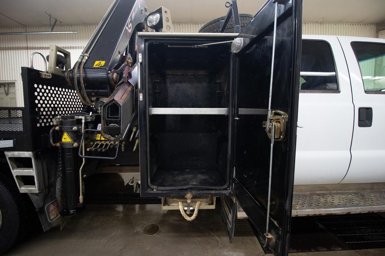 2012 Ford F-550 4x4 Crew Cab XLT Diesel Picker Red Deer AB