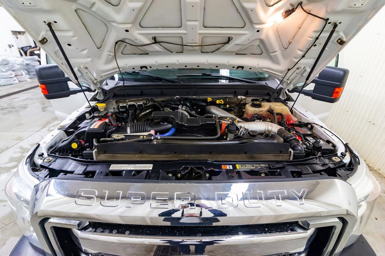 2012 Ford F-550 4x4 Crew Cab XLT Diesel Picker Red Deer AB