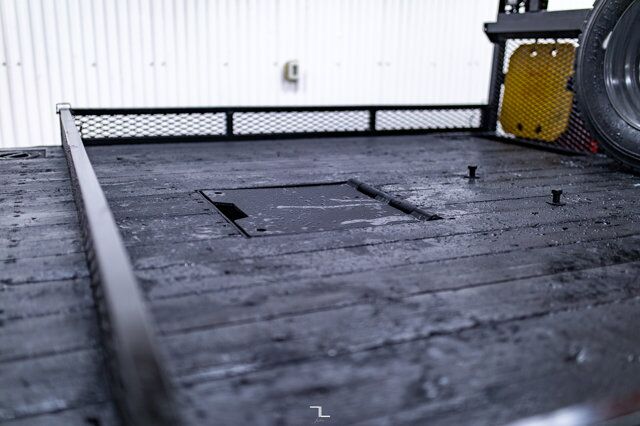 2012 Ford F-550 4x4 Crew Cab XLT Picker Deck Diesel Red Deer AB 2012 Ford F-550 4x4 Crew Cab XLT Picker Deck Diesel Red Deer AB