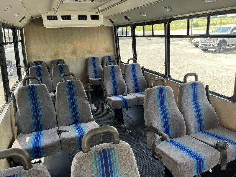 2012 Ford F-550 4x4 Diesel Passenger Bus ***4WD*** XL Collinsville OK