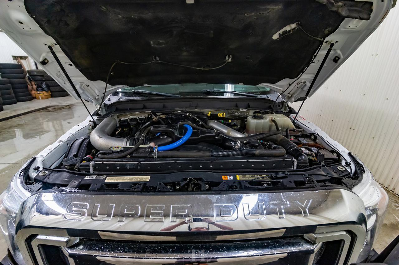 2012 Ford F-550 4x4 Reg Cab XLT Dually Deck Diesel Red Deer AB