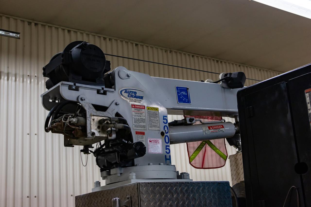 2012 Ford F-550 4x4 Reg Cab XLT Mechanic's Box Red Deer AB