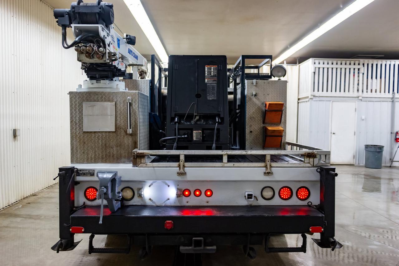 2012 Ford F-550 4x4 Reg Cab XLT Mechanic's Box Red Deer AB