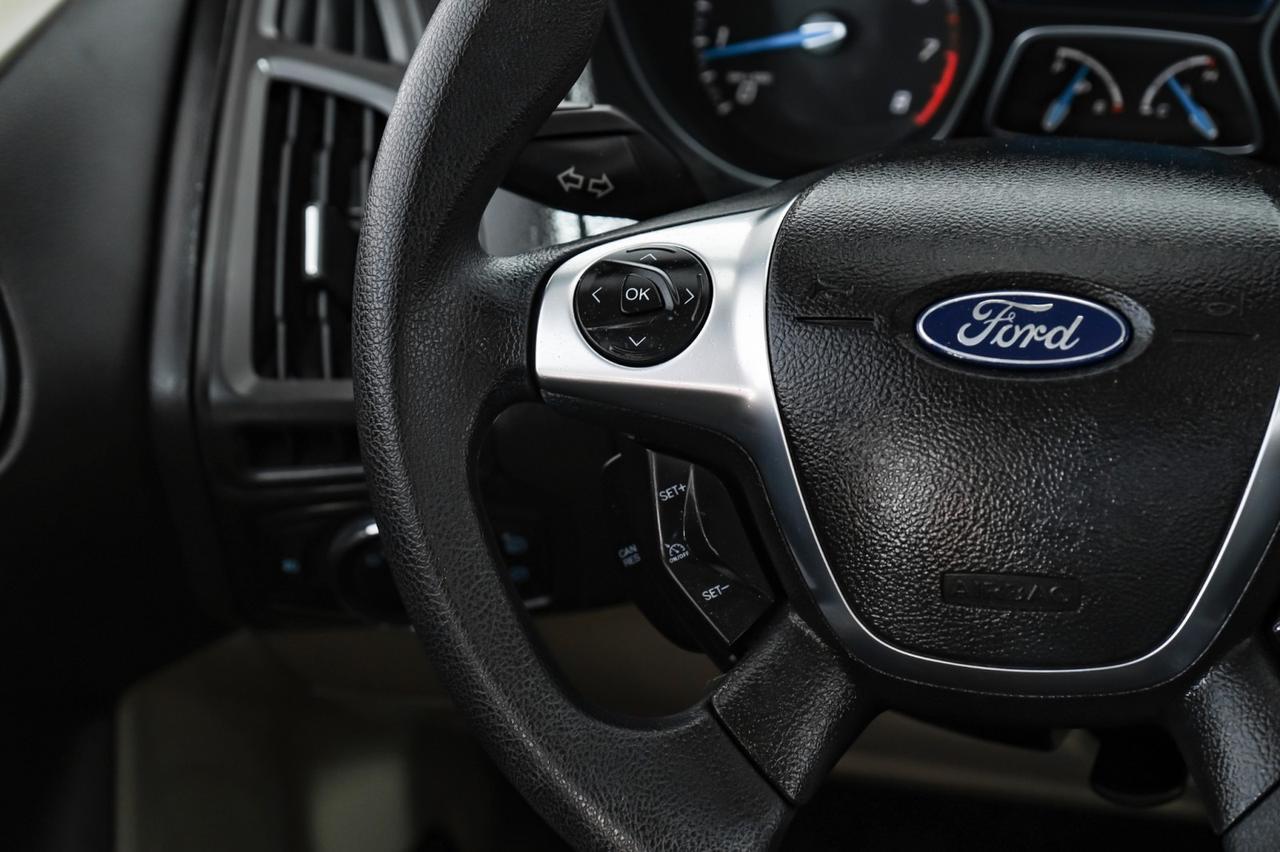 2012 Ford Focus SE HATCHBACK AUTOMATIC CONVENIENCE PKG BLUETOOTH CRUISE CONTROL Carrollton TX
