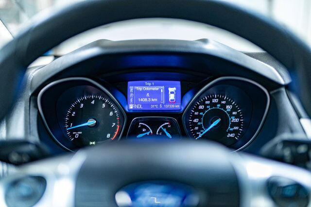 2012 Ford Focus SE Hatchback Roof Red Deer AB