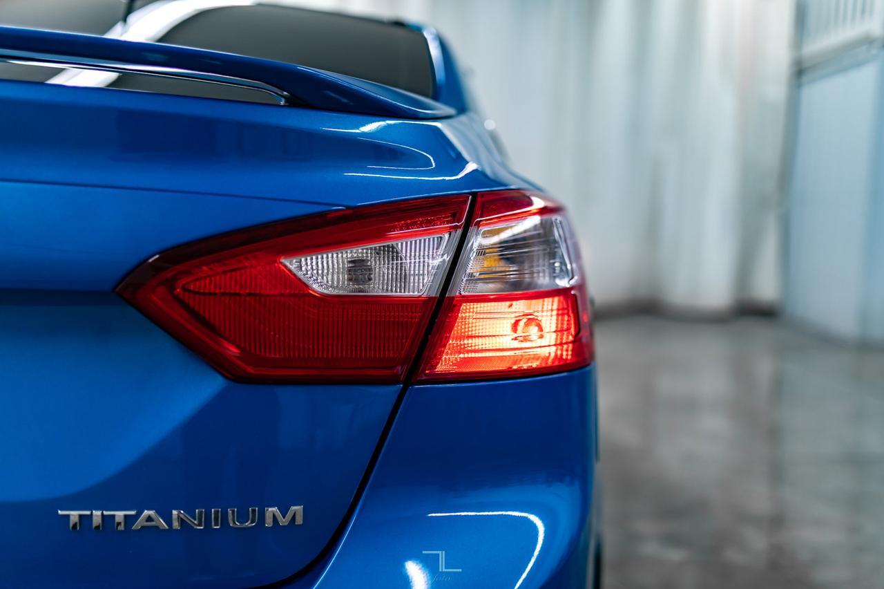 2012 Ford Focus Titanium Leather Roof Nav BCam Red Deer AB