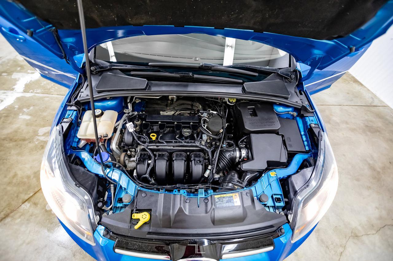 2012 Ford Focus Titanium Leather Roof Nav BCam Red Deer AB