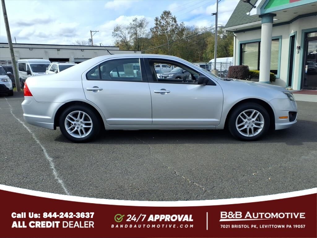 2012 Ford Fusion S Levittown PA