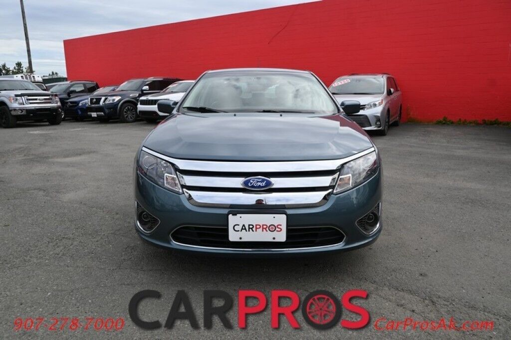 2012 Ford Fusion SEL - All Wheel Drive - 3.0L V6 - Power & Heated Leather Seats - Remote Start - Automatic Climate Control - Only 75k Miles - 1-Owner