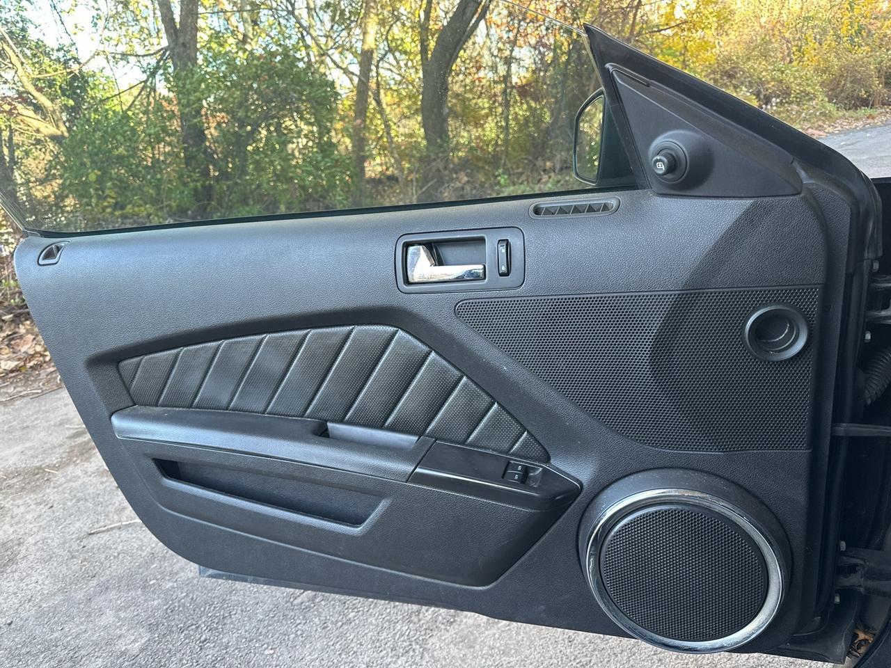 2012 Ford Mustang GT Premium Gaithersburg MD