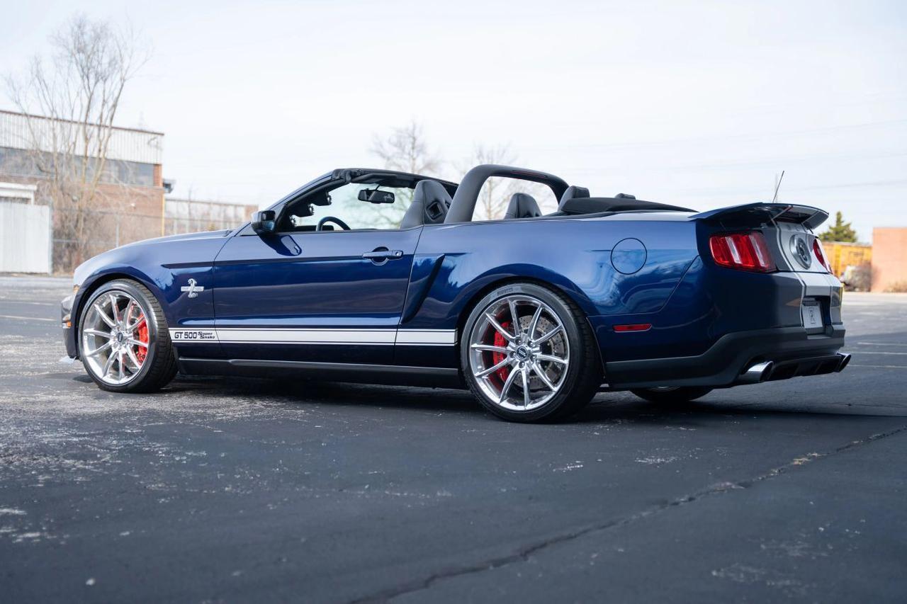 2012 Ford Mustang Shelby GT500 Convertible 2D St. Louis MO