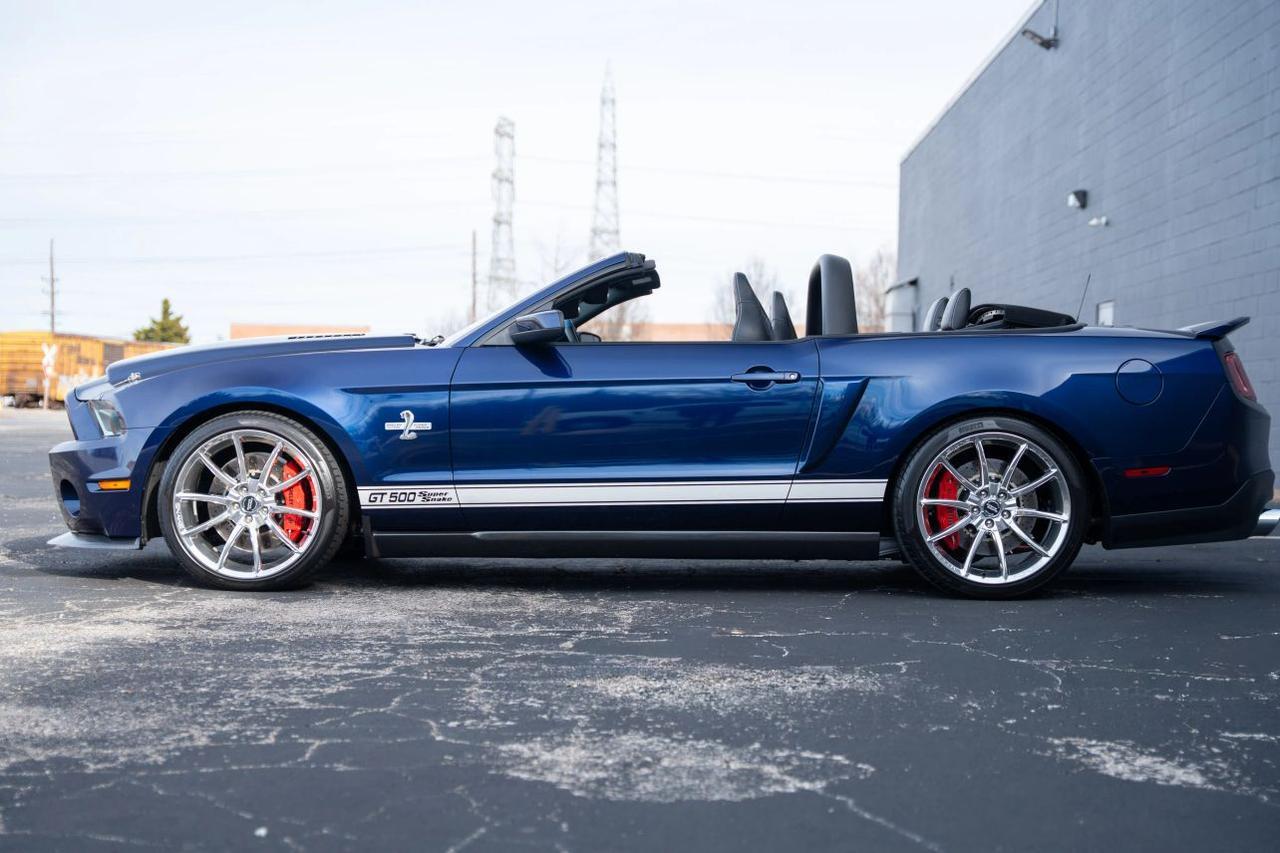 2012 Ford Mustang Shelby GT500 Convertible 2D St. Louis MO